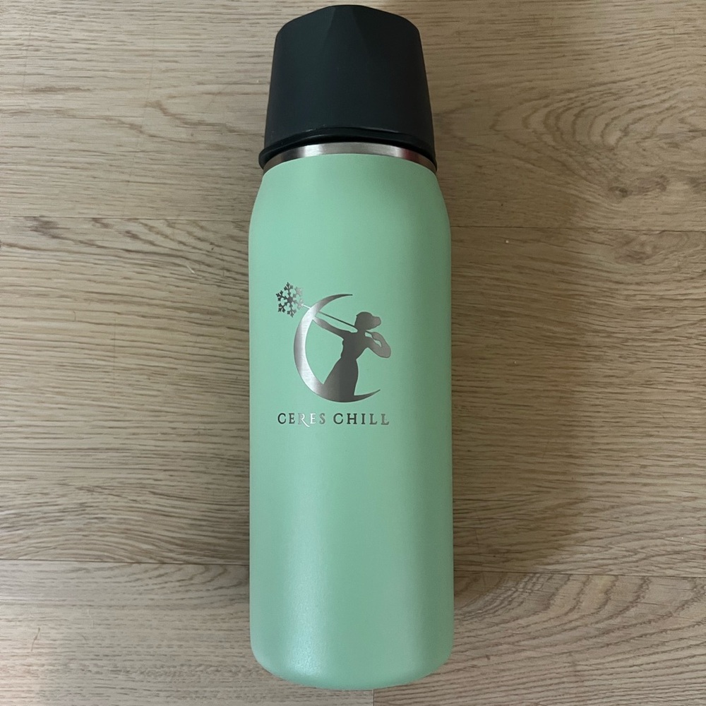 EUC Ceres Chill Mint Green Insulated Bottle